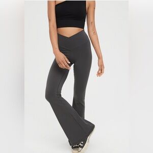 Aerie OFFLINE‎ Real Me Hi Rise Gray Flare Yoga Pants size S